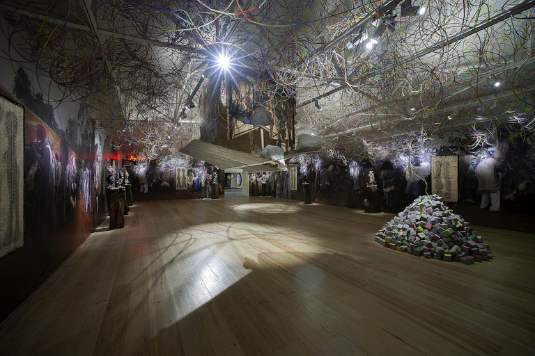 Jérôme Sans - 1. Pascale Marthine Tayou_Black Forest_Fondation Clément_2019