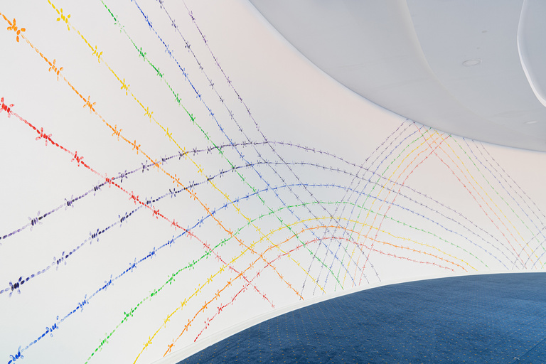 Jérôme Sans - Mircea Cantor_Seven Colors Seven Rainbows 2019 © Janarbek Amankulov:Saparlas_Racing the Galaxy, Kazakhstan