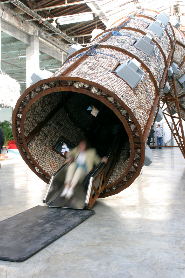 Jérôme Sans - Wang Du, Tunnel d’espace-temps, 2004, Exposition « Wang Du Parade #4 », Palais de Tokyo, 2004