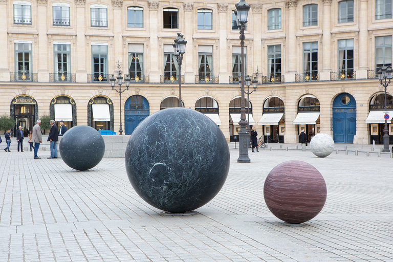 Jérôme Sans - Au cours des mondes Alicja Kwade Place Vendôme, 2022