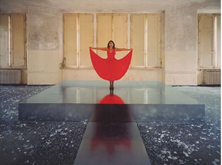 Jérôme Sans - Marina Abramovic¦ü, Mambo a Marienbad, 2001-kayD-Ra5YfBKakv6lLq1rQgUDVII-590x445@Corriere-Web-Sezioni.jpeg